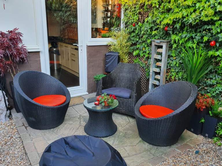 LOVELY LARGE DOUBLE ROOM IN ARTY HOUSE SHARE - VIEWINGS THIS WEEKEND - AVAILABLE NOW (MARCH 2026)