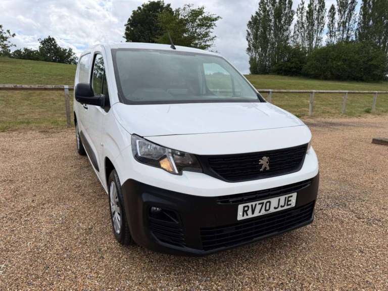 2020 Peugeot Partner 1.2 950 PureTech Professional Long Panel Van LWB Euro 6 (s/s) 6dr Panel Van ...
