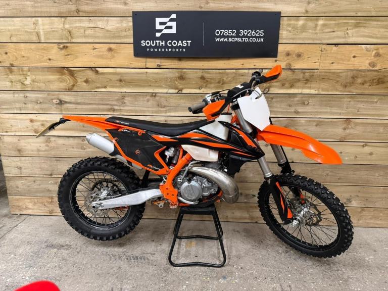 KTM XC 300 2018 ENDURO BIKE ROAD REGISTERED VERY CLEAN BIKE