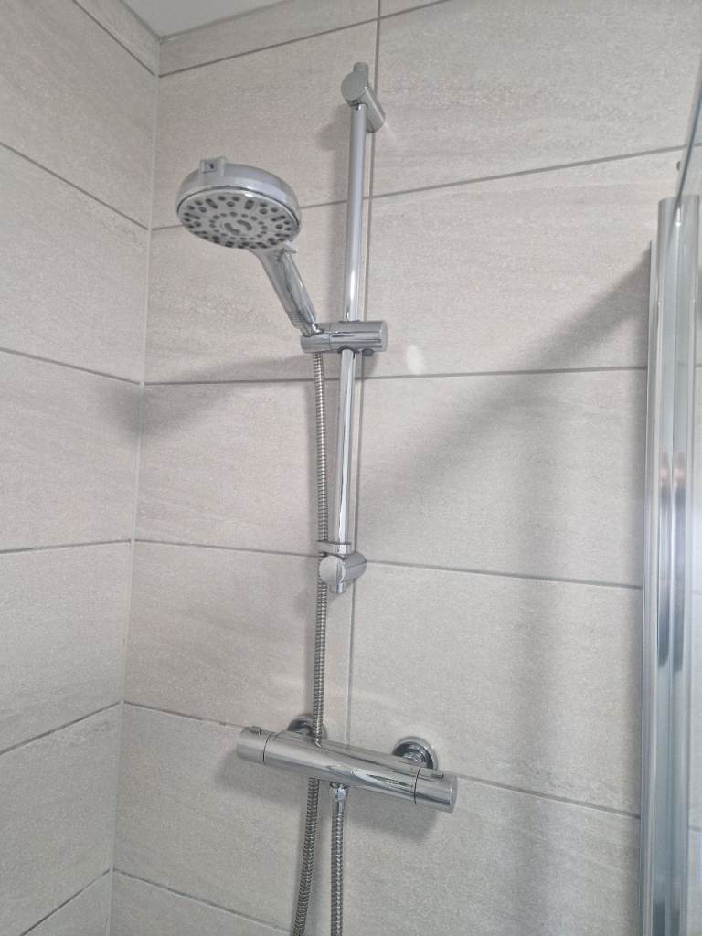 Shower Enclosure with brand new White Tray & Chrome Frame | in Kilsyth ...