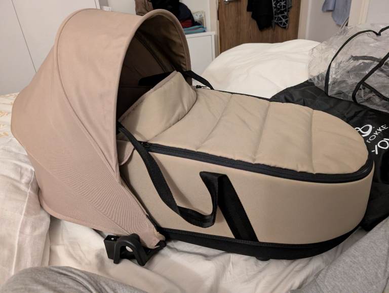 Babyzen yoyo bassinet new model taupe