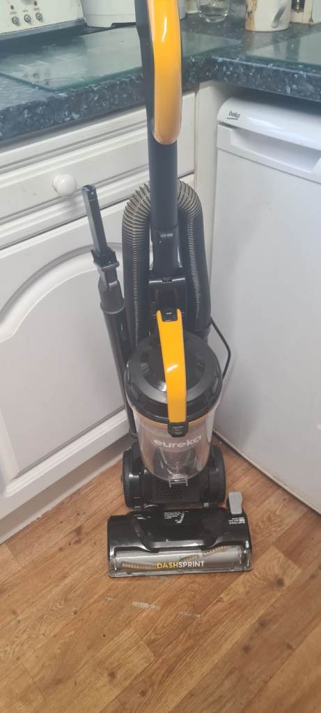 Eureka Dash Sprint Vacuum Cleaner – Good Condition