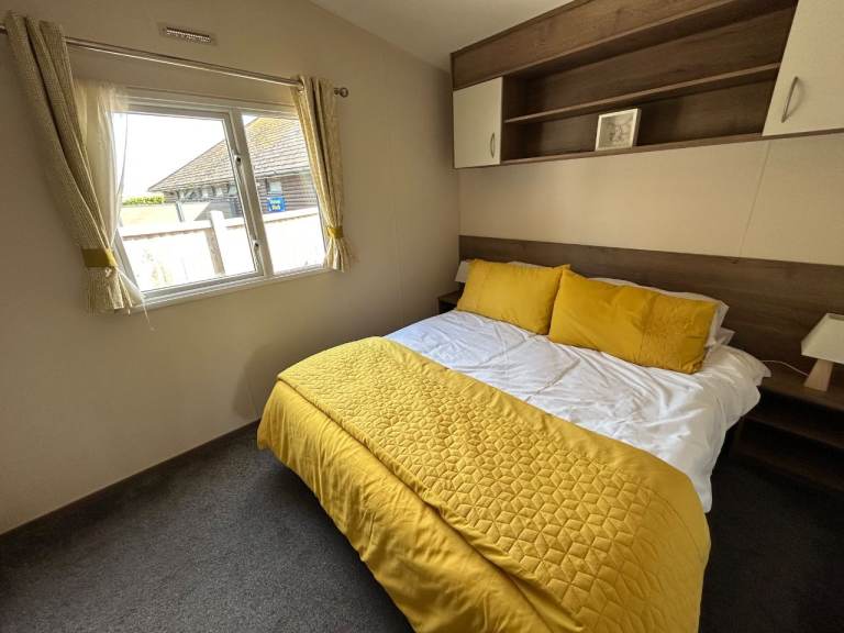 2 & 3 Bed Static Caravan Sited, Birchington, Kent, Near Manston, Margate Not Whitstable / Seasalter