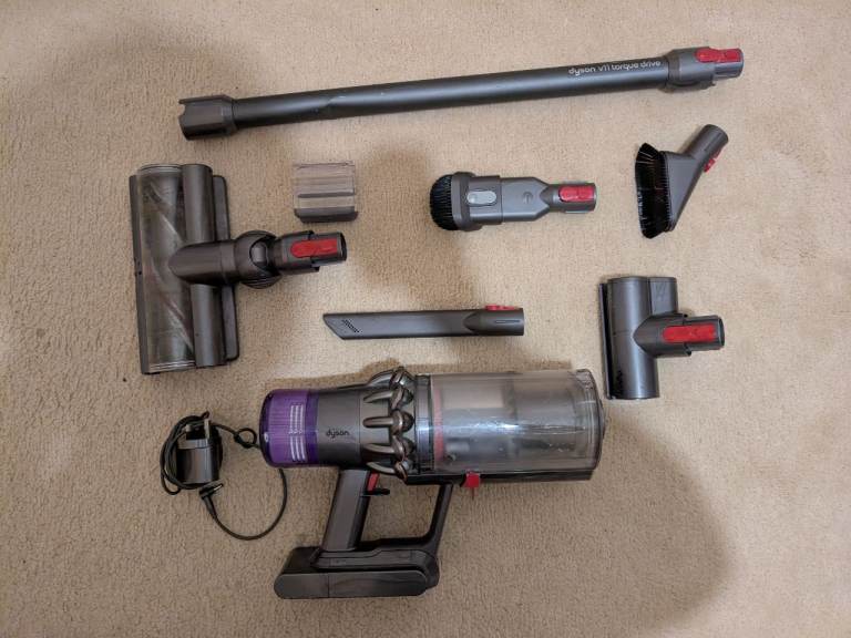 Dyson SV15 for repair- with accessories 