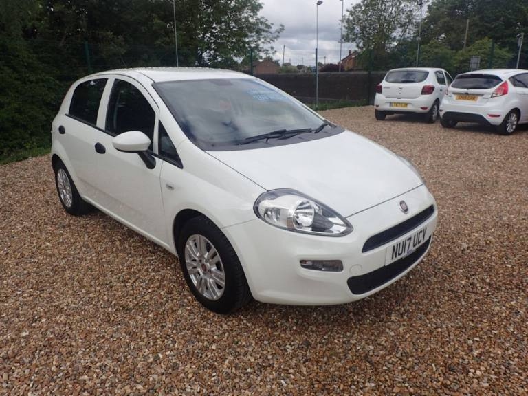 2017 Fiat Punto 1.2 Pop+ 5dr HATCHBACK PETROL Manual