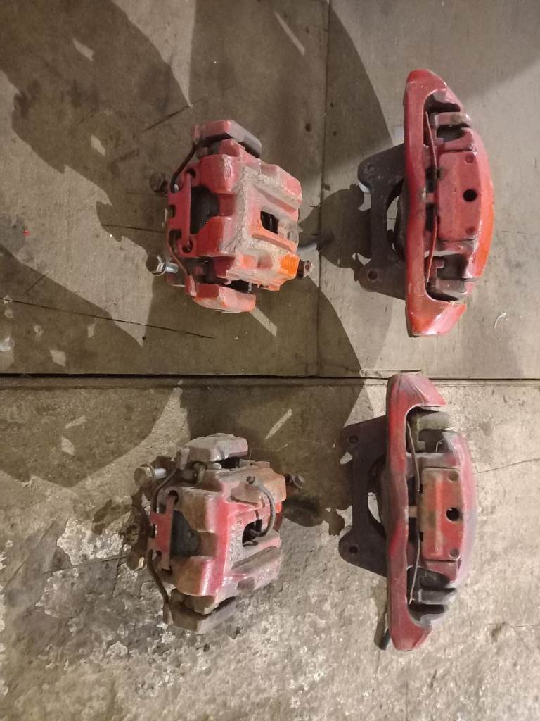 Bmw 335 big brake caliperes 