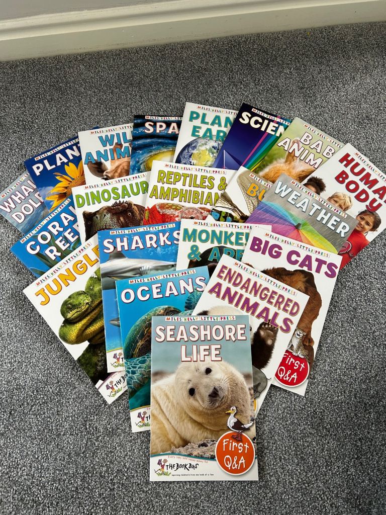 Miles Kelly (book bus) first Q and A book set