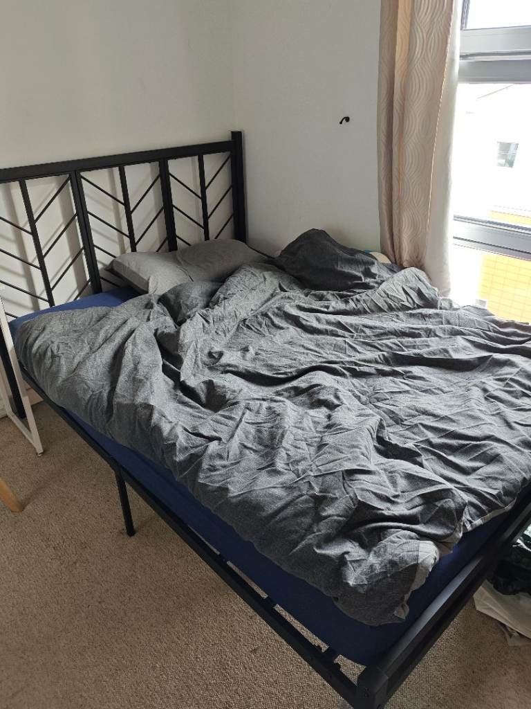 Metal Double Bed Frame with Mattress