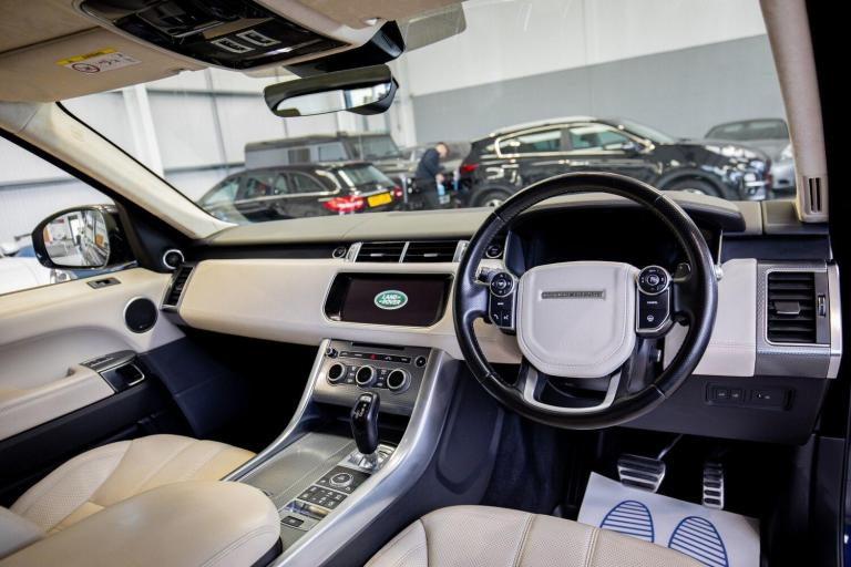 2017 Land Rover Range Rover Sport 5.0 V8 S/C Autobiography Dynamic 5dr Auto ESTATE PETROL Automatic