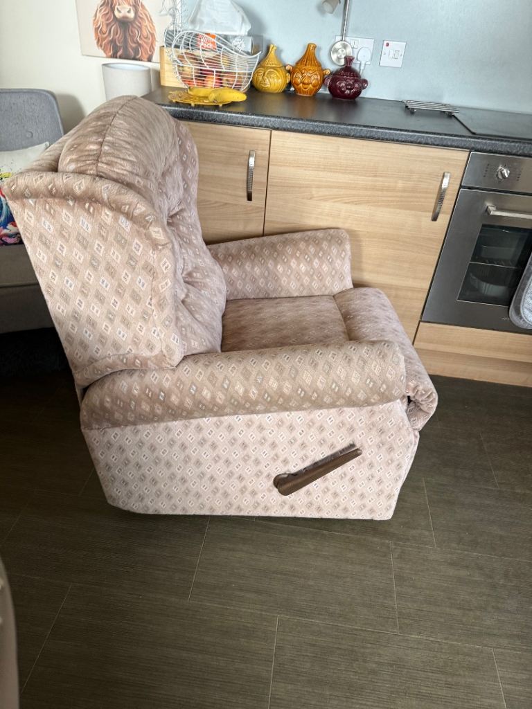 Manual recliner Chair good condition 