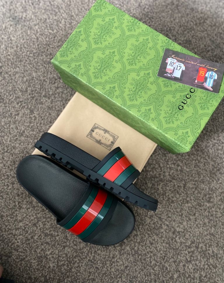 Mens black gucci sliders with red and green stripes