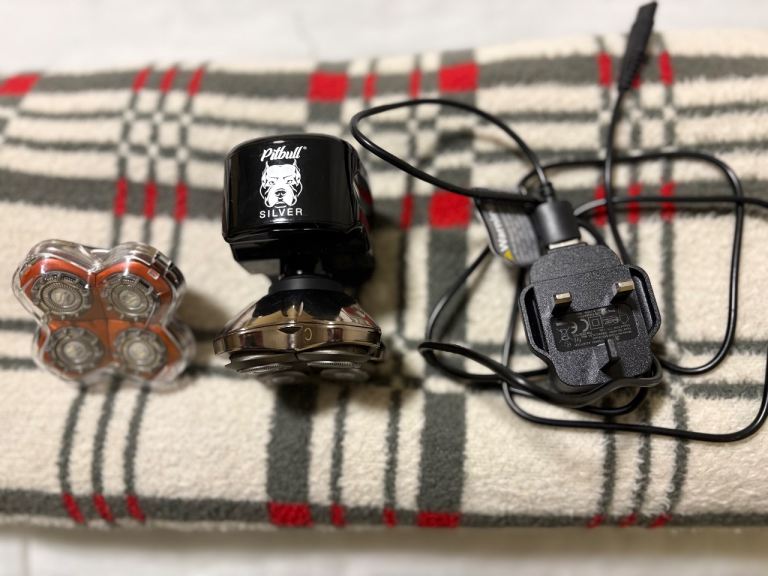 Pitbull skull shaver