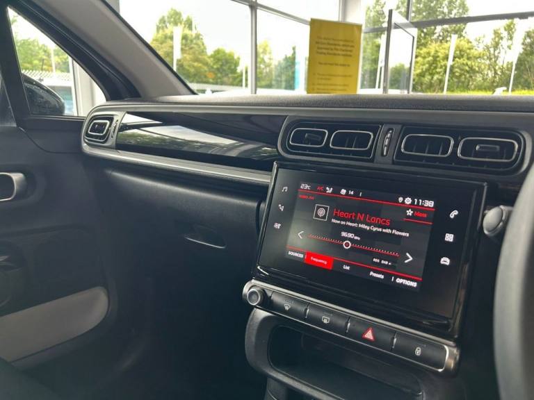 2020 Citroen C3 1.2 PureTech Flair Hatchback 5dr Petrol Manual Euro 6 (s/s) (83 ps) 1 OWNER Hatch...