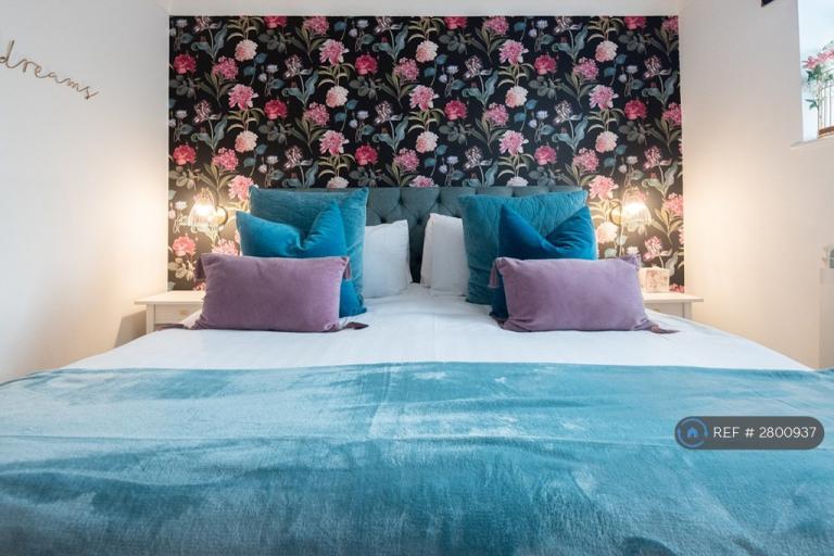 1 bedroom flat in Mount Ephraim, Tunbridge Wells, TN4 (1 bed) (#2800937)