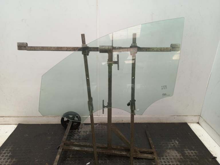 Peugeot 208 Window Glass N/S 2024-2026 5 Door Hatchback Front Lh