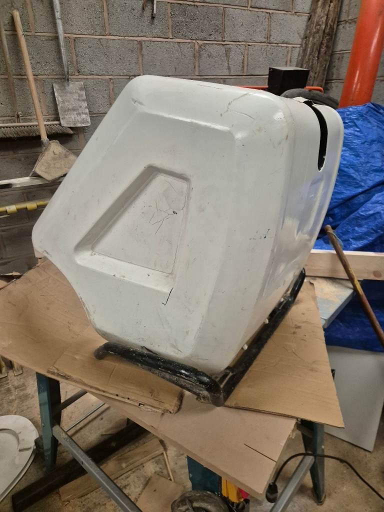 Jcb htd5 engine cover 