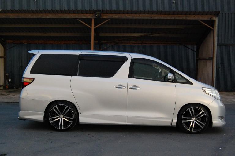 TOYOTA ALPHARD 240X Silver Auto Petrol 2009