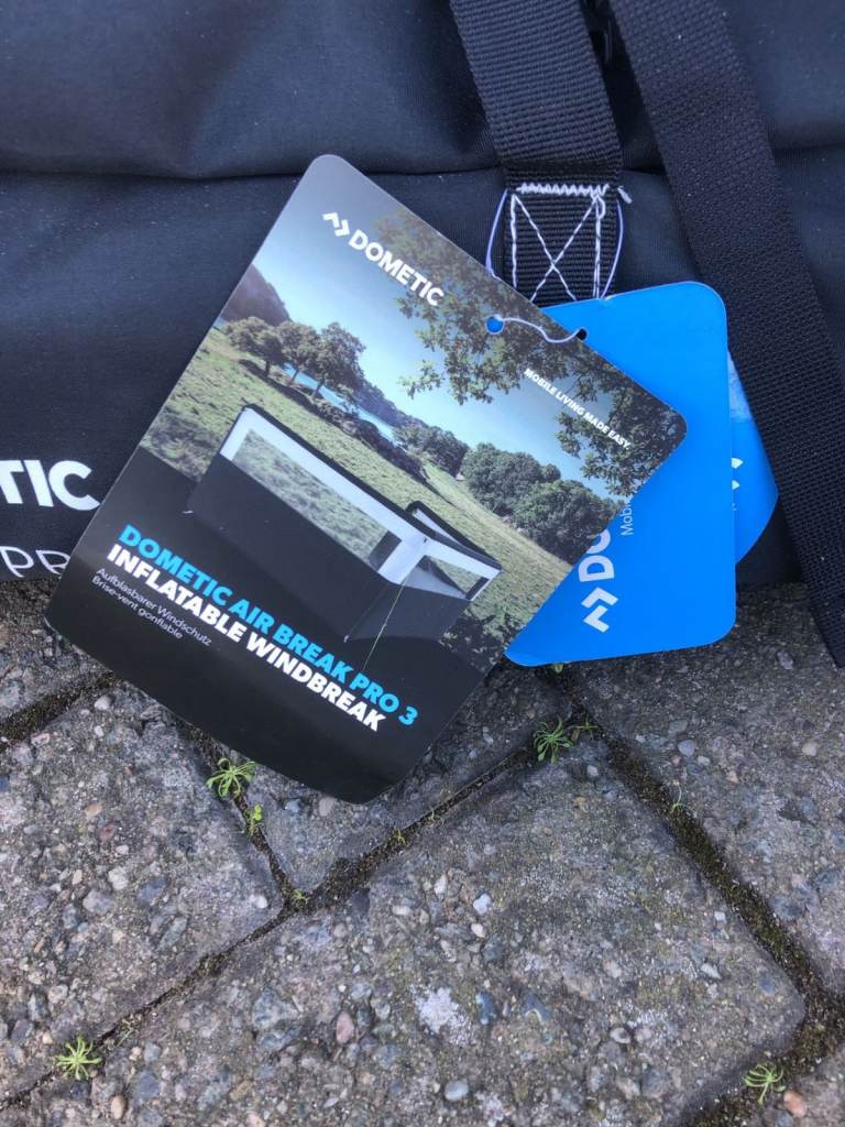 Dometic Airbreak Pro 3 with electric pump