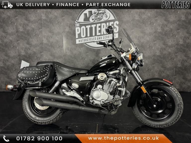 Keeway Superlight 125 cc geared cruiser 2025 with only 100 miles!