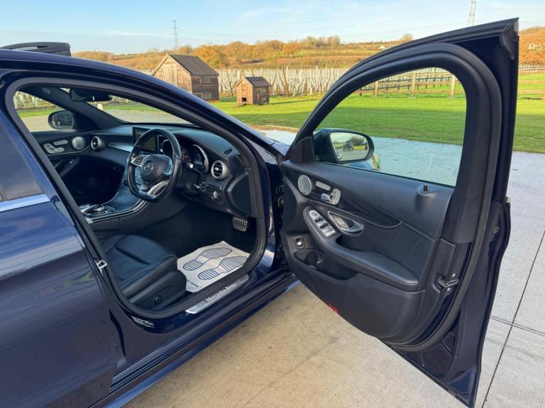 2017 Mercedes-Benz C Class C200d AMG Line Premium Plus 4dr Auto SALOON DIESEL Automatic