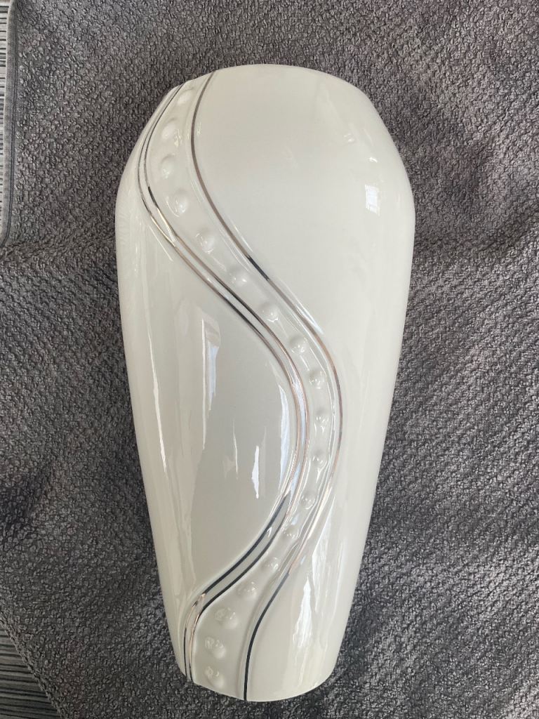 Belleek Living silver ripple vase
