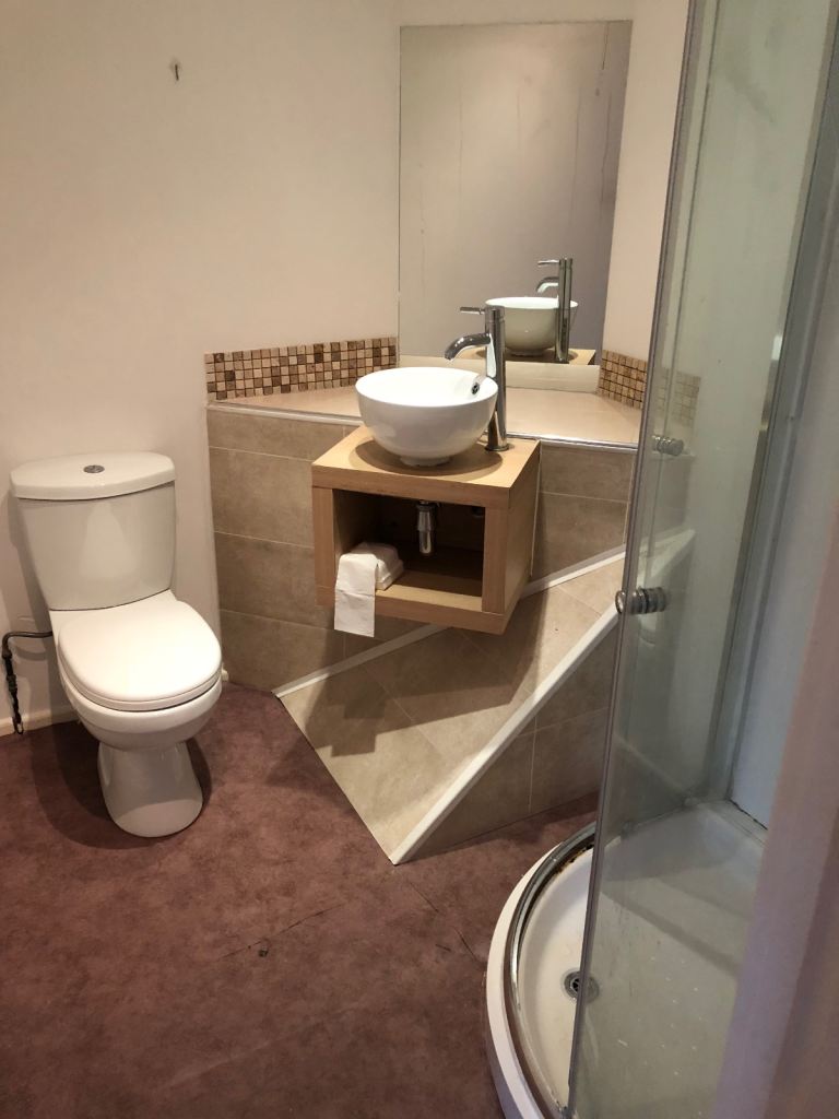 🏠 Extra Large Room with Ensuite — Hyde Park, Leeds - Bills Included