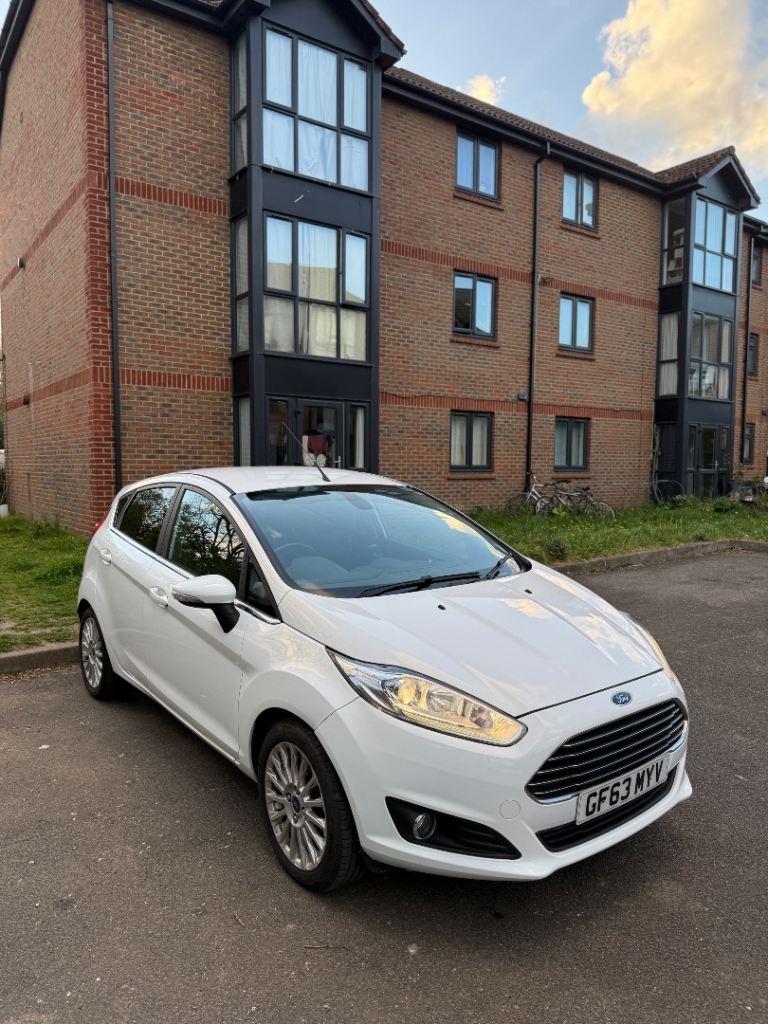 Ford, FIESTA, Hatchback, 2013, Manual, 998 (cc), 5 doors