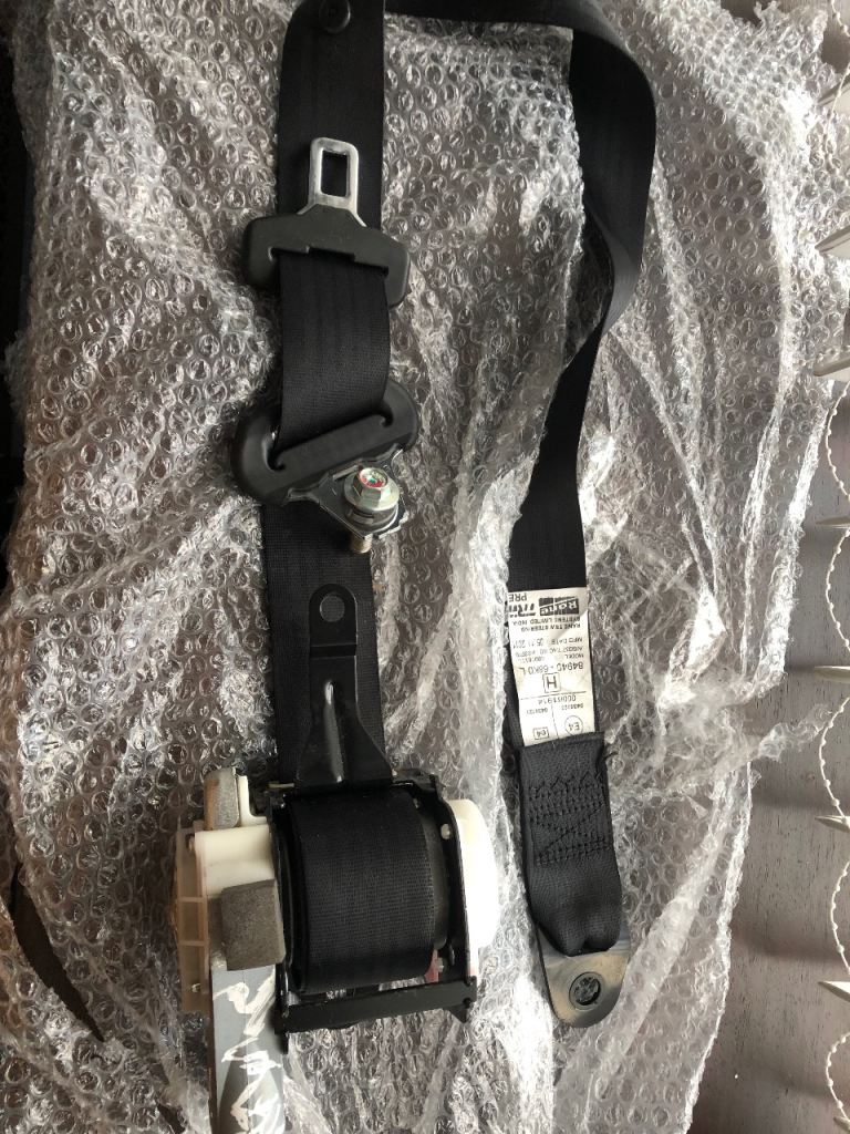 Suzuki alto mk7 2011 n/s/f seat belt