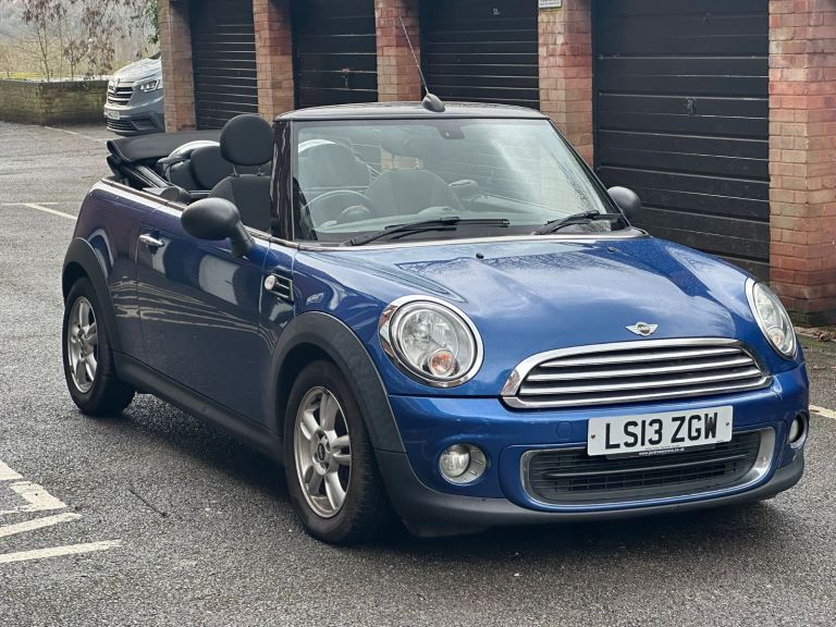 Mini, CONVERTIBLE, Convertible, 2013, Manual, 1598 (cc), 2 doors