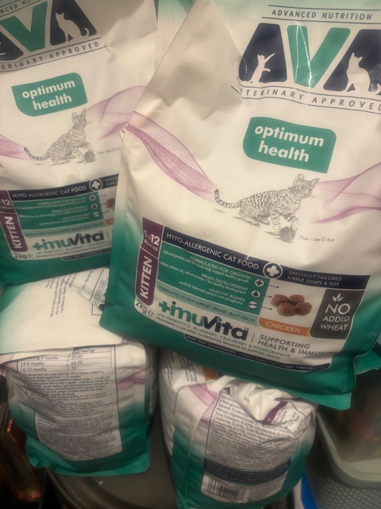 Kitten AVA biscuits 4 bags 2kg each