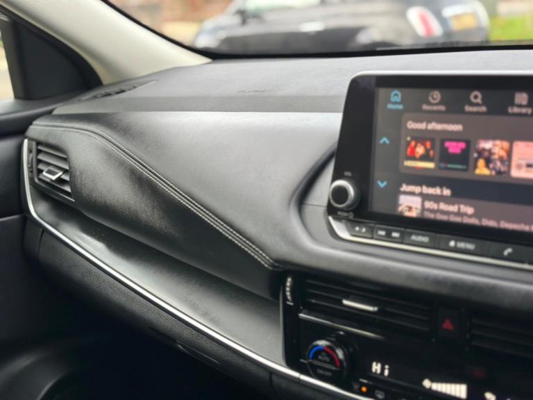 2022 Nissan Qashqai 1.3 DIG-T MHEV Acenta Premium XTRON Euro 6 (s/s) 5dr HATCHBACK Petrol/Electri...