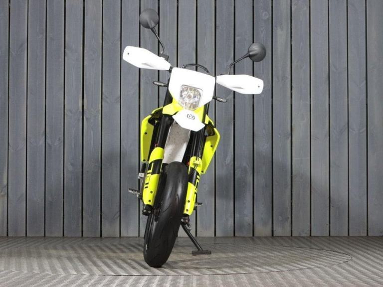 2024 24 HUSQVARNA 701 SUPERMOTO