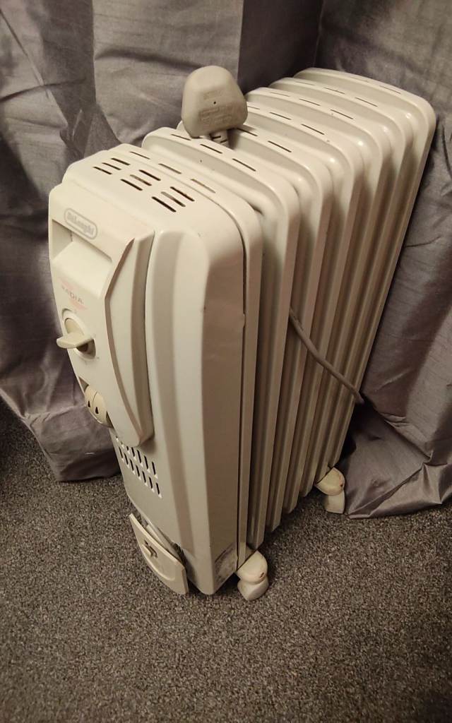Delongi oil filled radiator 