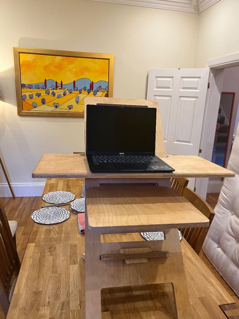 Standing desk 