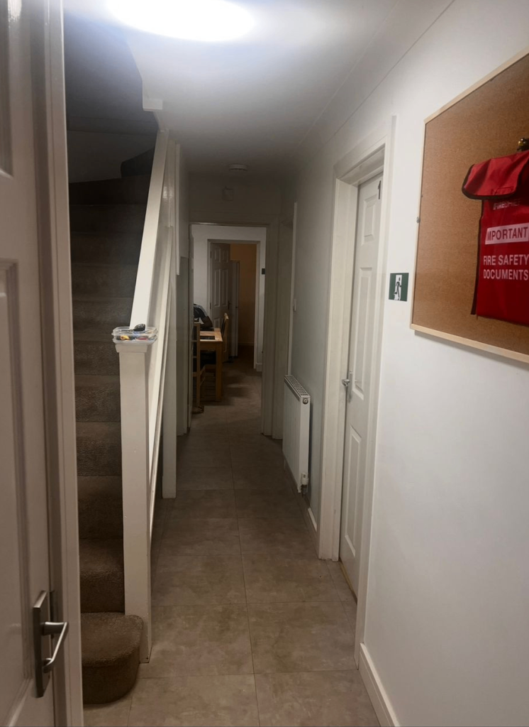 Spacious and Cosy Double Room for Rent in - CO4 3NX