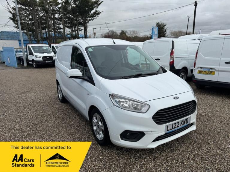 Ford Courier LIMITED TDCI AIR CON FULL SERVICE HISTORY EURO 6 ULEZ COMPLIANT 57K