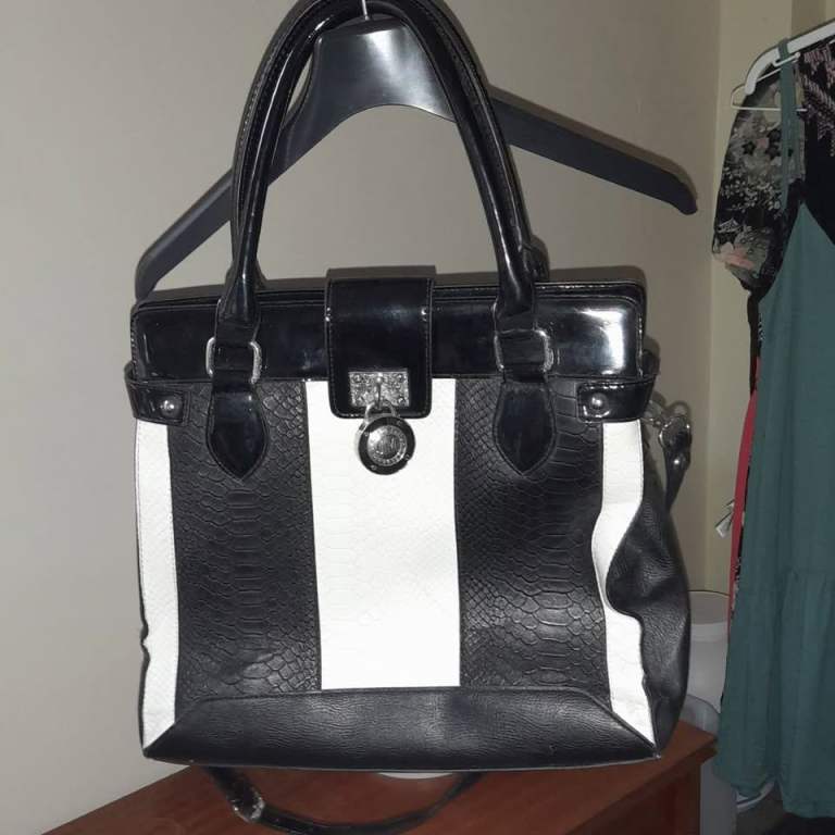 Bag: Julien Macdonald Handbag