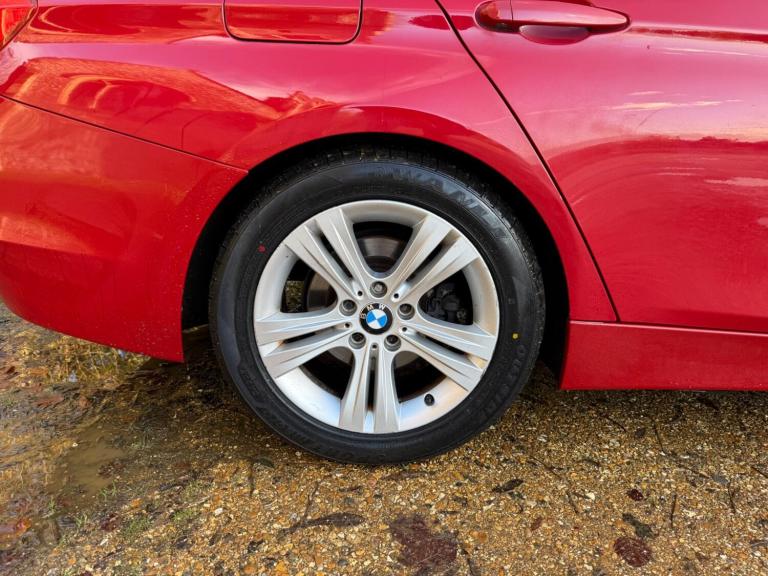 2013 BMW 3 Series 2.0 320d Sport Auto Euro 5 (s/s) 4dr SALOON Diesel Automatic