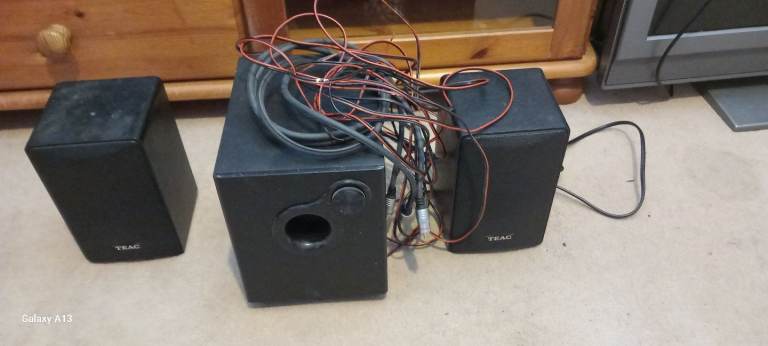 Surround sound box 