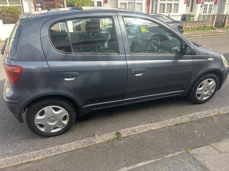 Reliable Toyota Yaris hatchback  54 Reg Great Little Runaround!