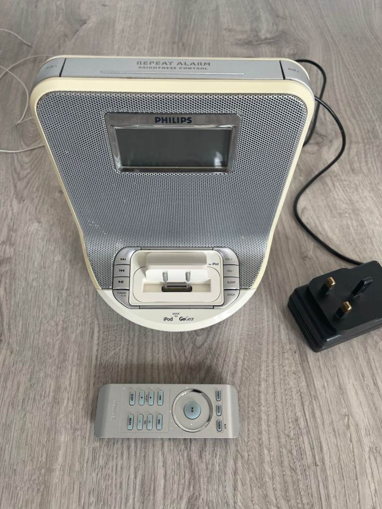 Phillips AJ300D/05 Alarm/Radio/ipod/GoGear Dock.