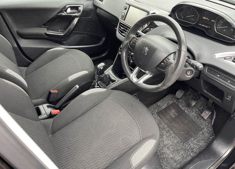 Peugeot 208 Active Blue Hdi 1560cc Diesel Hatchback 2016