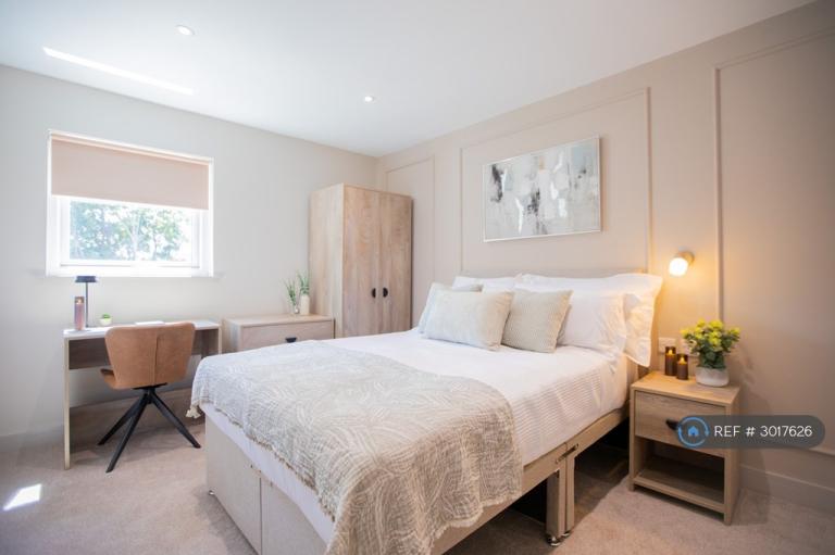 1 bedroom in Munster Road, Portsmouth, PO2 (#3017626)