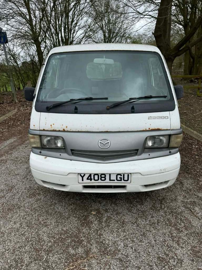 Mazda e2200