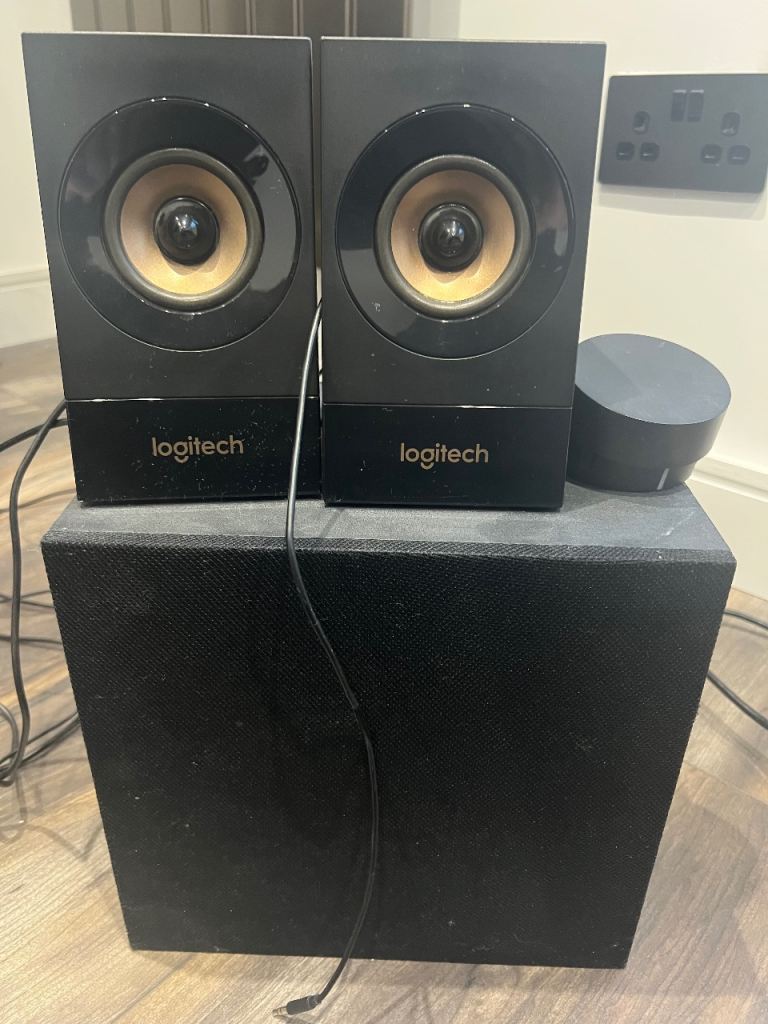 Logitech Z333 2.1 speaker system