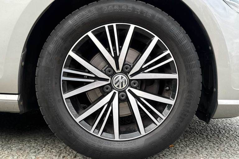 2018 Volkswagen Golf 1.5 TSI EVO SE (Nav) 5dr Hatchback Petrol Manual