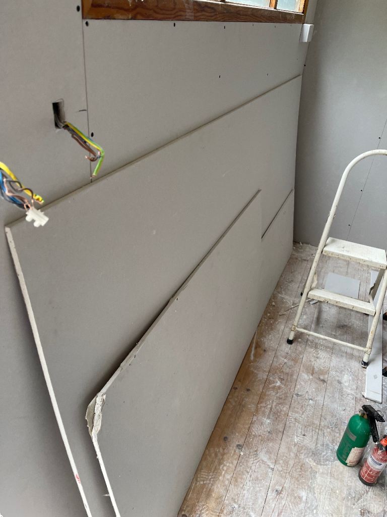 Square edge plasterboards - Good Condition