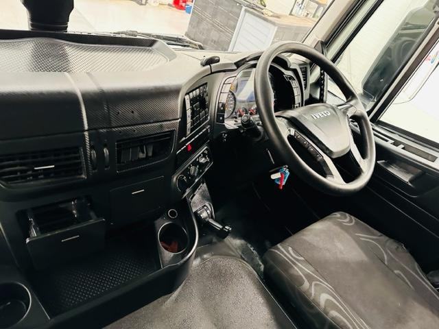 Iveco Stralis 310 Euro 6 6x2 Box Van