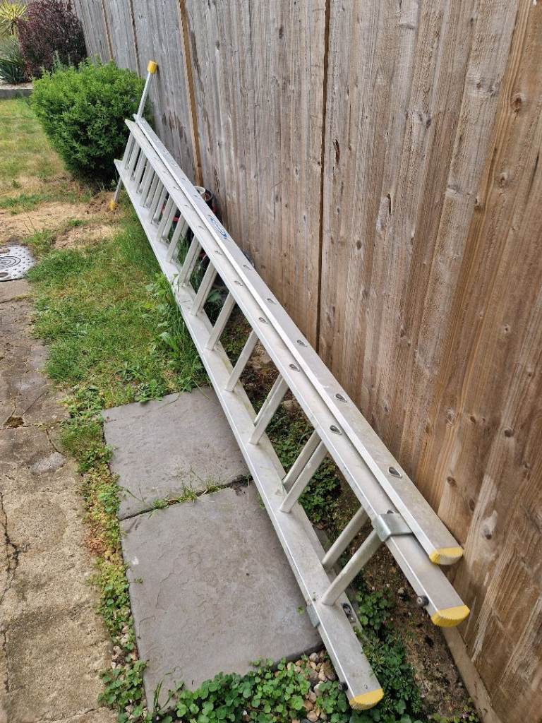 Werner D Rung 2 Section High Grade Aluminium Extension Ladder - Max Height 7.16m