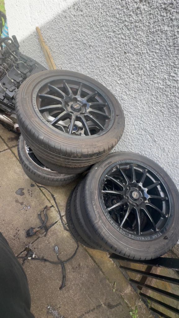 Vauxhall alloy wheels 17 inch